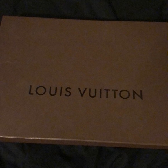 Louis Vuitton silk monogram scarf - Picture 1 of 2